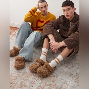 NEW Crocs Doodle Faux Fur Lined Clog Classic Brown RARE Unisex M 9 W 11 NWT